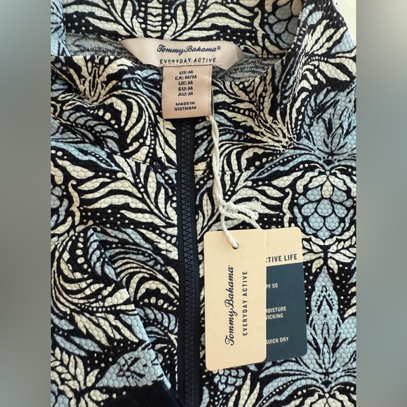 Tommy Bahama Everyday Active UPF 50 Long Sleeve Tropical Print Shirt - Picture 5 of 8